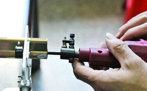 北京汽車開鎖電話(上門換鎖芯)