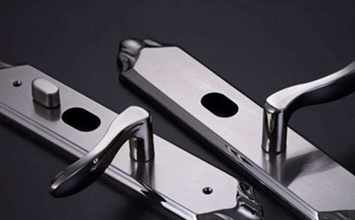 貴陽(yáng)換鎖芯(開(kāi)鎖公司電話號(hào)碼)